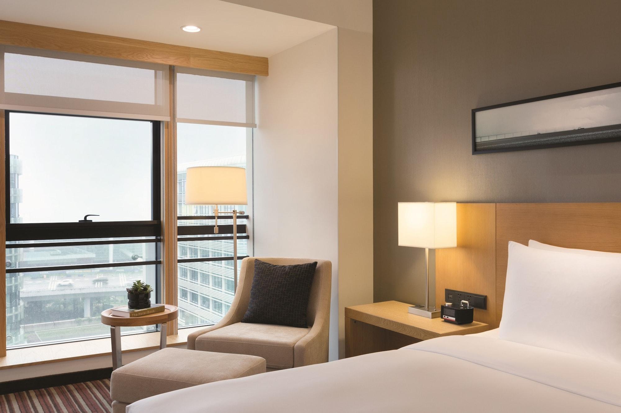 Hyatt Place Shenzhen Airport Екстериор снимка