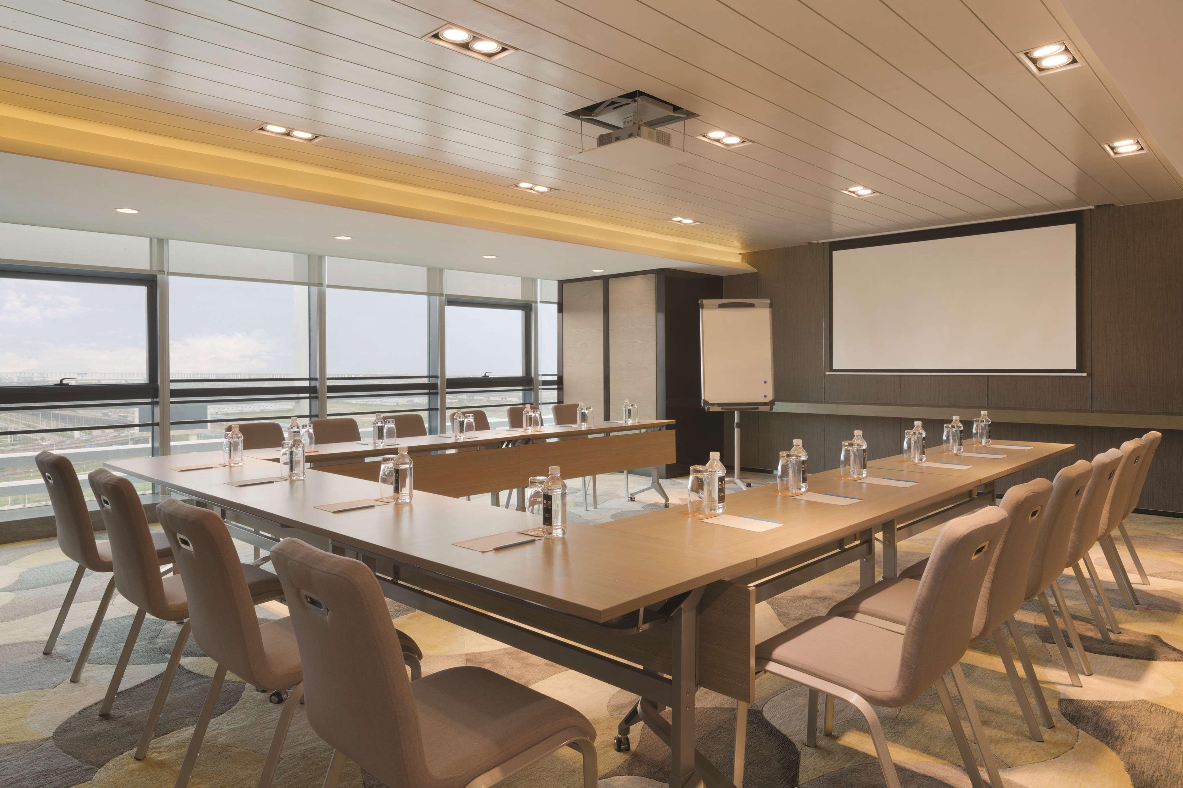 Hyatt Place Shenzhen Airport Екстериор снимка