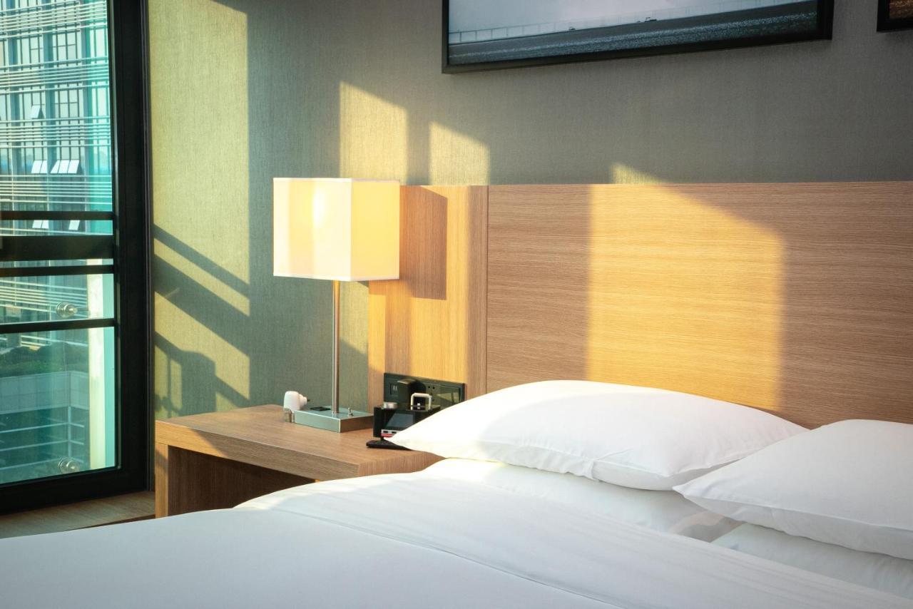 Hyatt Place Shenzhen Airport Екстериор снимка