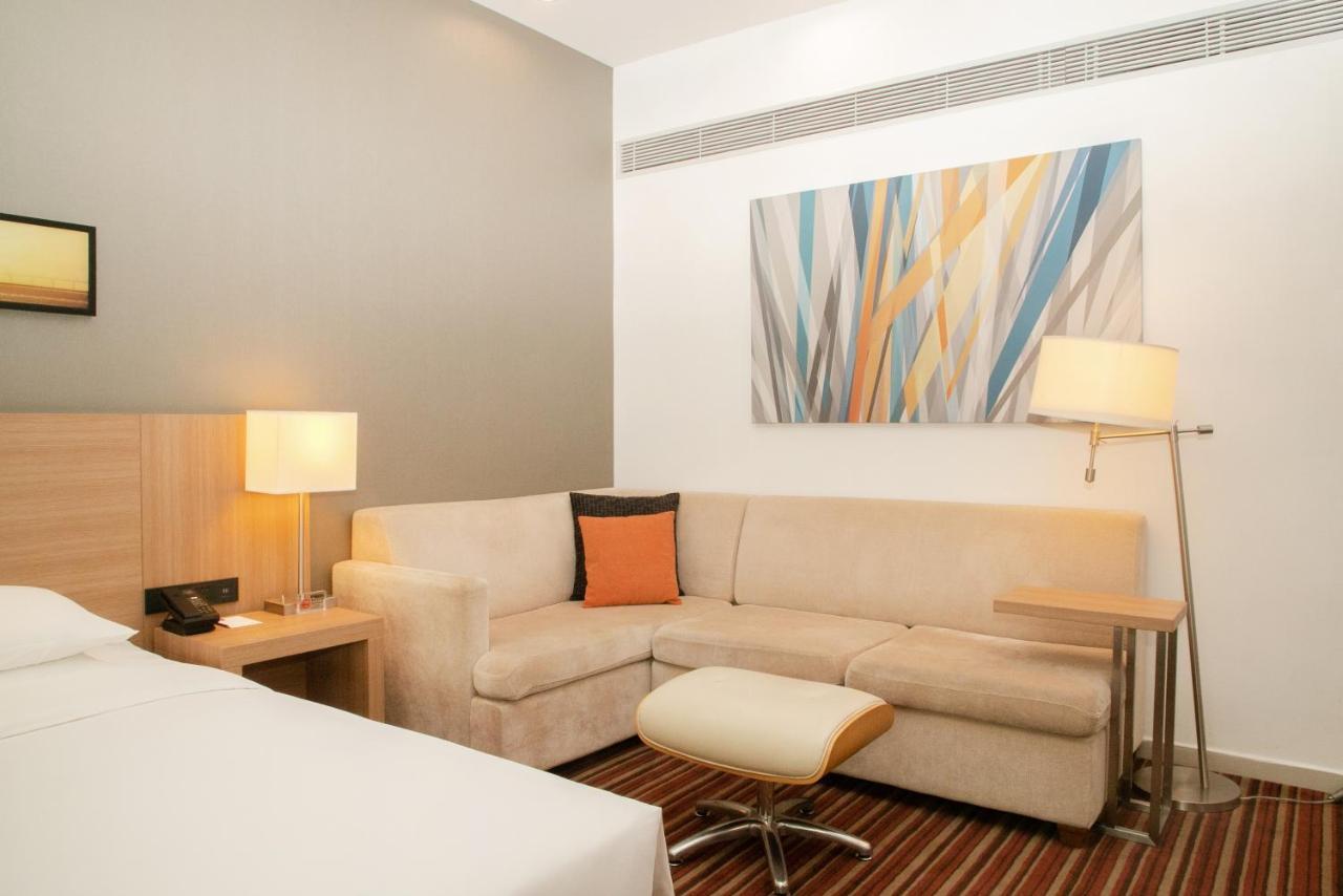 Hyatt Place Shenzhen Airport Екстериор снимка